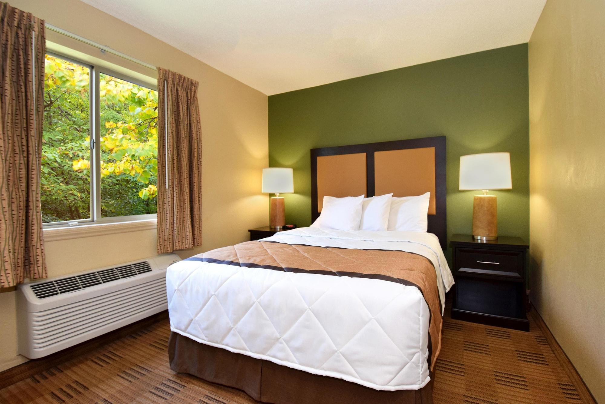 Extended Stay America Suites - Cincinnati - Blue Ash - Reagan Hwy Exterior foto